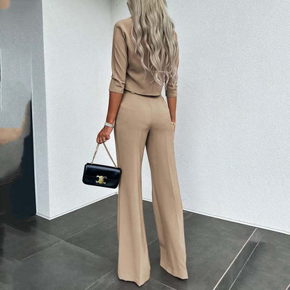 Elegante conjunto de top corto y pantalones de pierna ancha para mujer